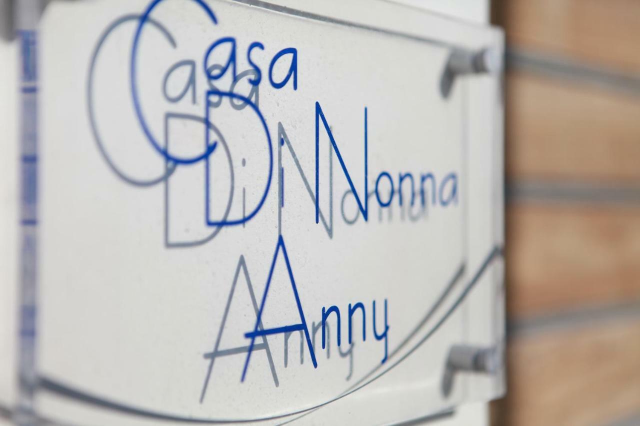 Casa Di Nonna Anny Villa ปอร์โตเฮลี ภายนอก รูปภาพ